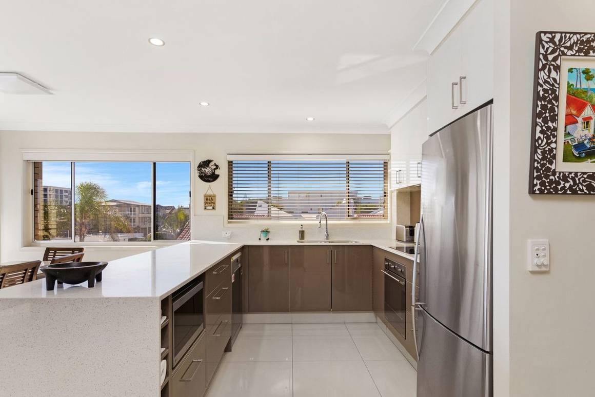 7/26 Heron Avenue Mermaid Beach 4218 - Image 3