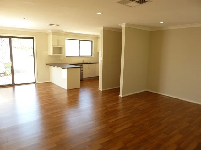 Additional image 3 of 49 Graham Street, Lake Albert NSW 2650