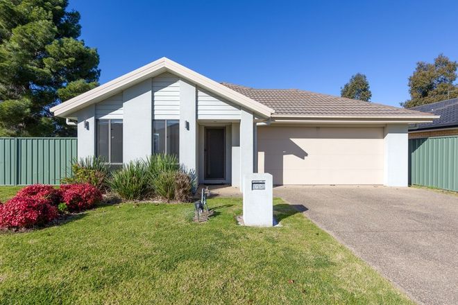 Picture of 73 Featherstone Avenue, GLENROY NSW 2640