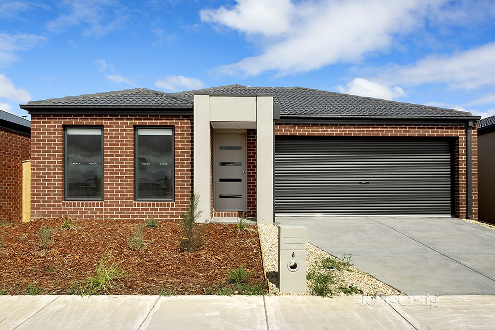 4 bedrooms House in 6 Herridge Street MICKLEHAM VIC, 3064