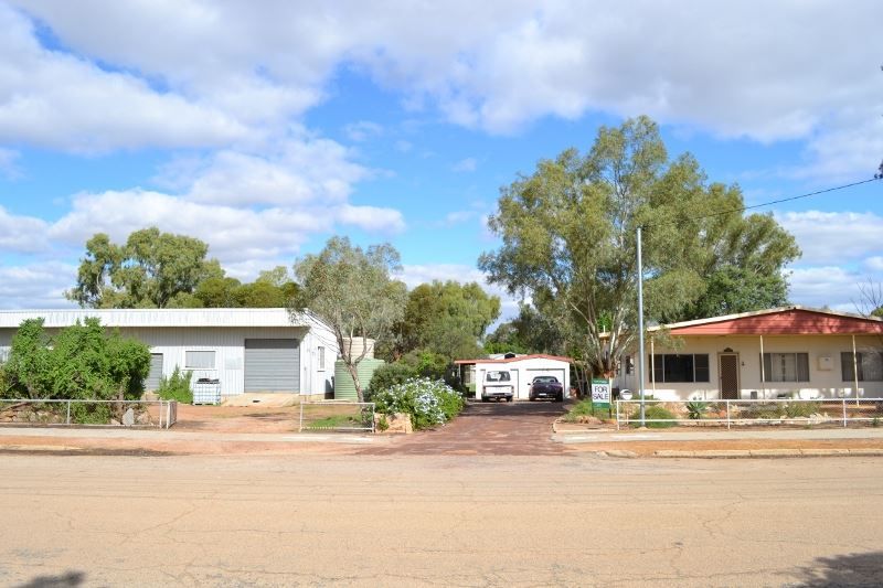 50 Hammond Street, Kellerberrin WA 6410, Image 0