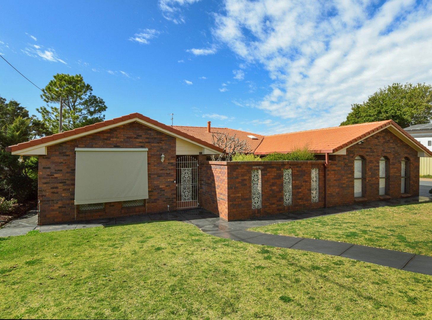 3 bedrooms House in 20 Vanity Street ROCKVILLE QLD, 4350