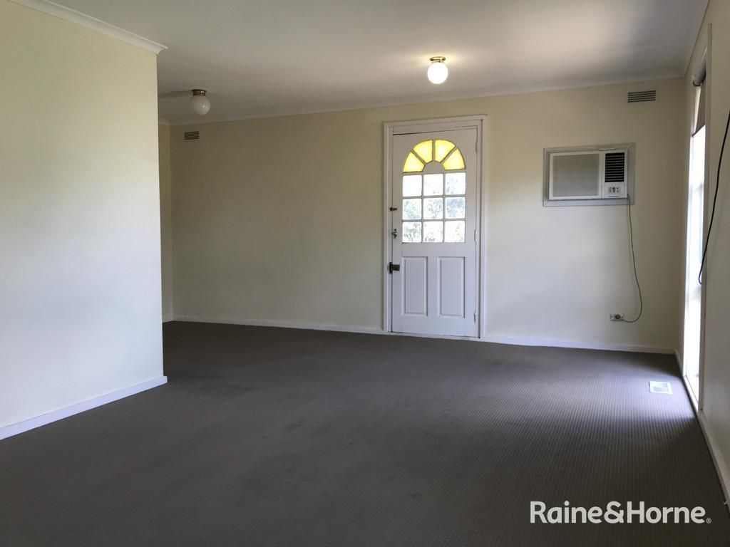 18 Marchant Crescent, Sunshine West VIC 3020, Image 2