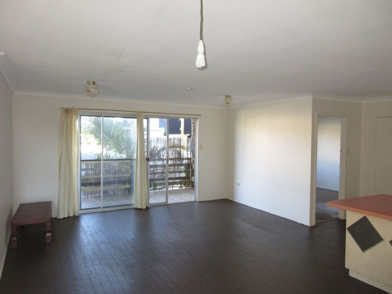 2 bedrooms Apartment / Unit / Flat in 1/37 White Street SOUTHPORT QLD, 4215