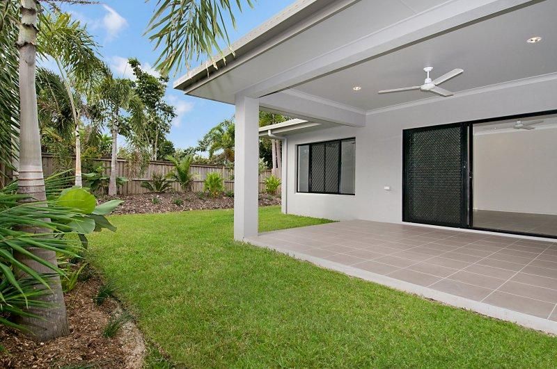 2/8 Michelia Street, Palm Cove QLD 4879, Image 1