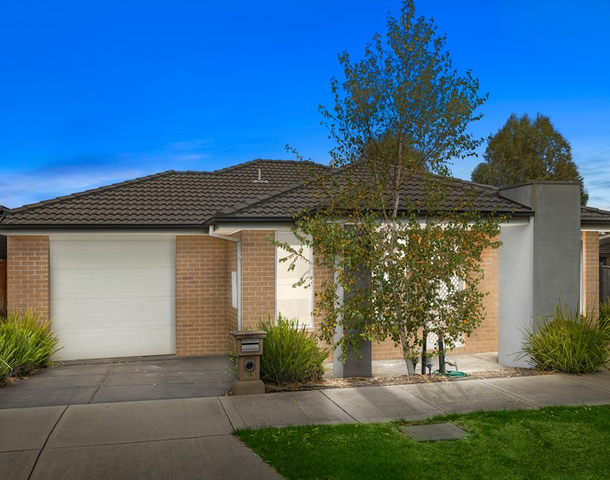 15 Attunga Grove, Werribee VIC 3030