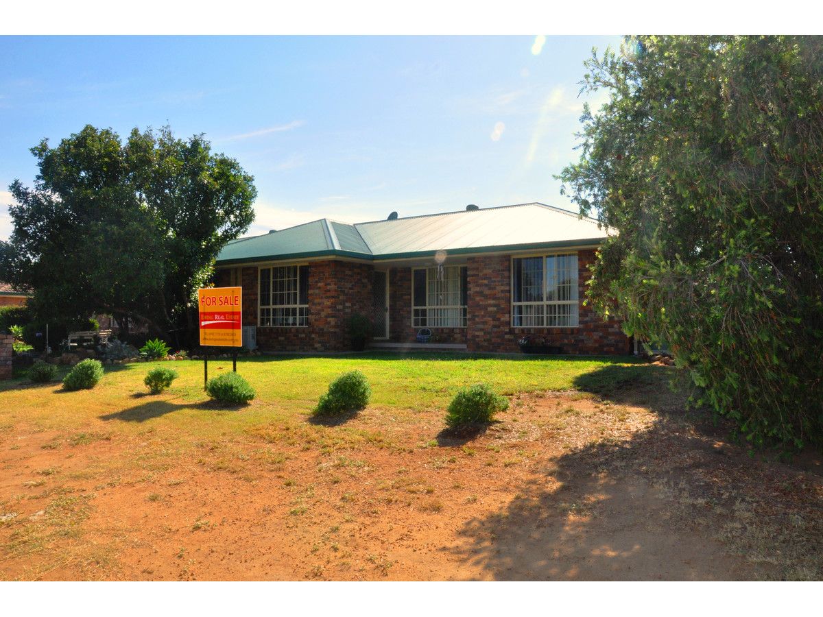 2/4 Boronia Avenue, Gunnedah NSW 2380