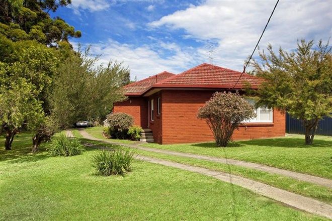 Picture of 1 Buckle Crescent, WEST WOLLONGONG NSW 2500