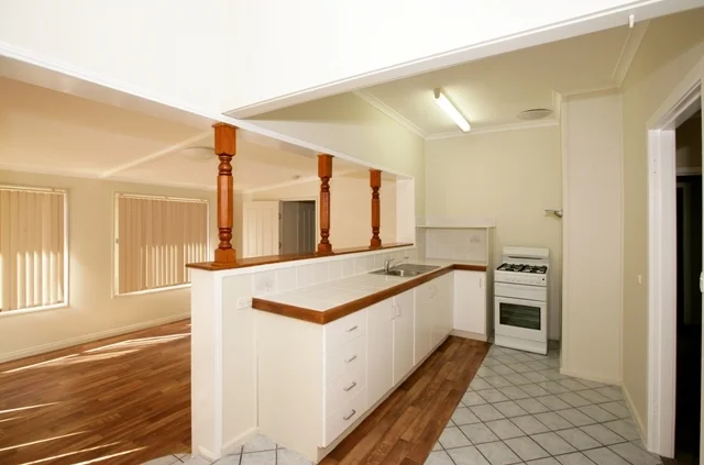 Additional image 4 of 49 Phillip Avenue, Mount Austin NSW 2650