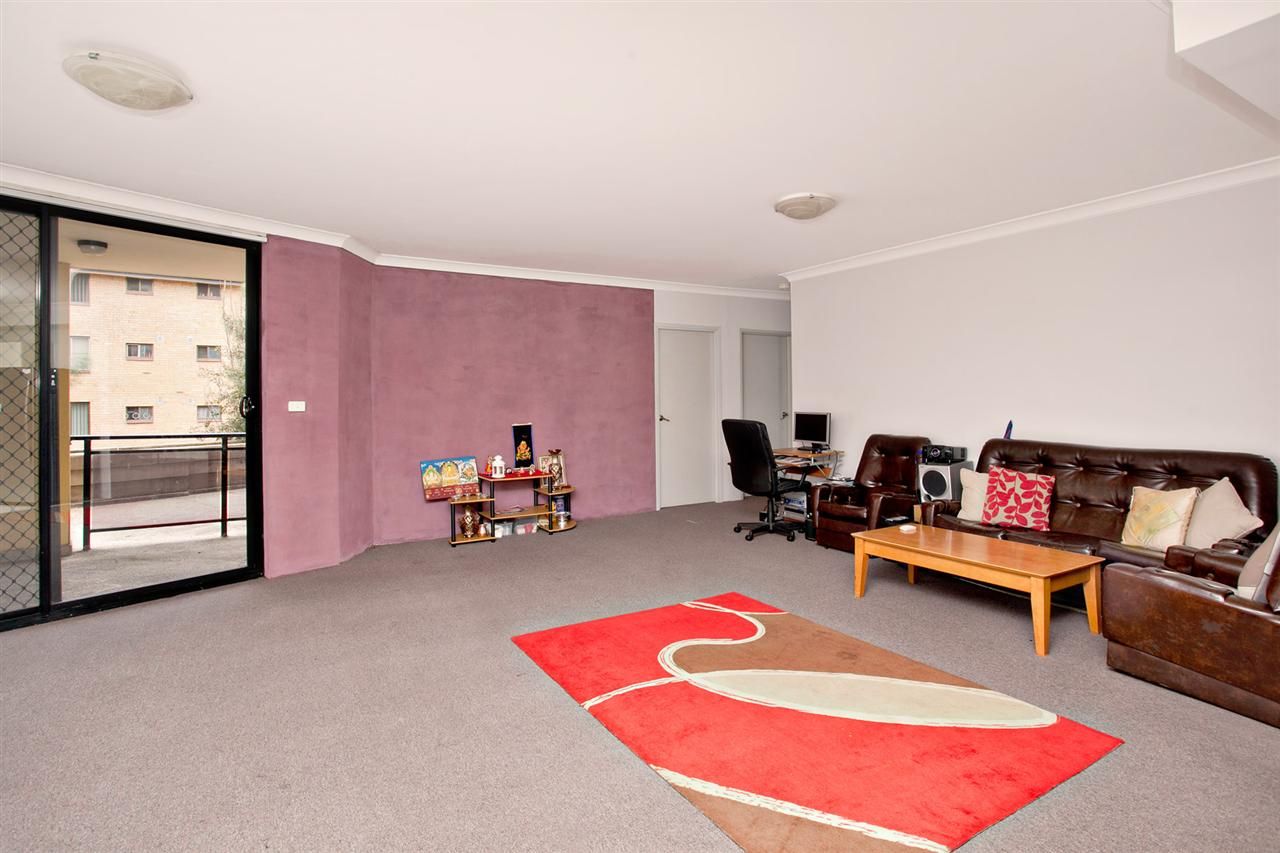 5/9-13 Griffiths Street, Blacktown NSW 2148, Image 2