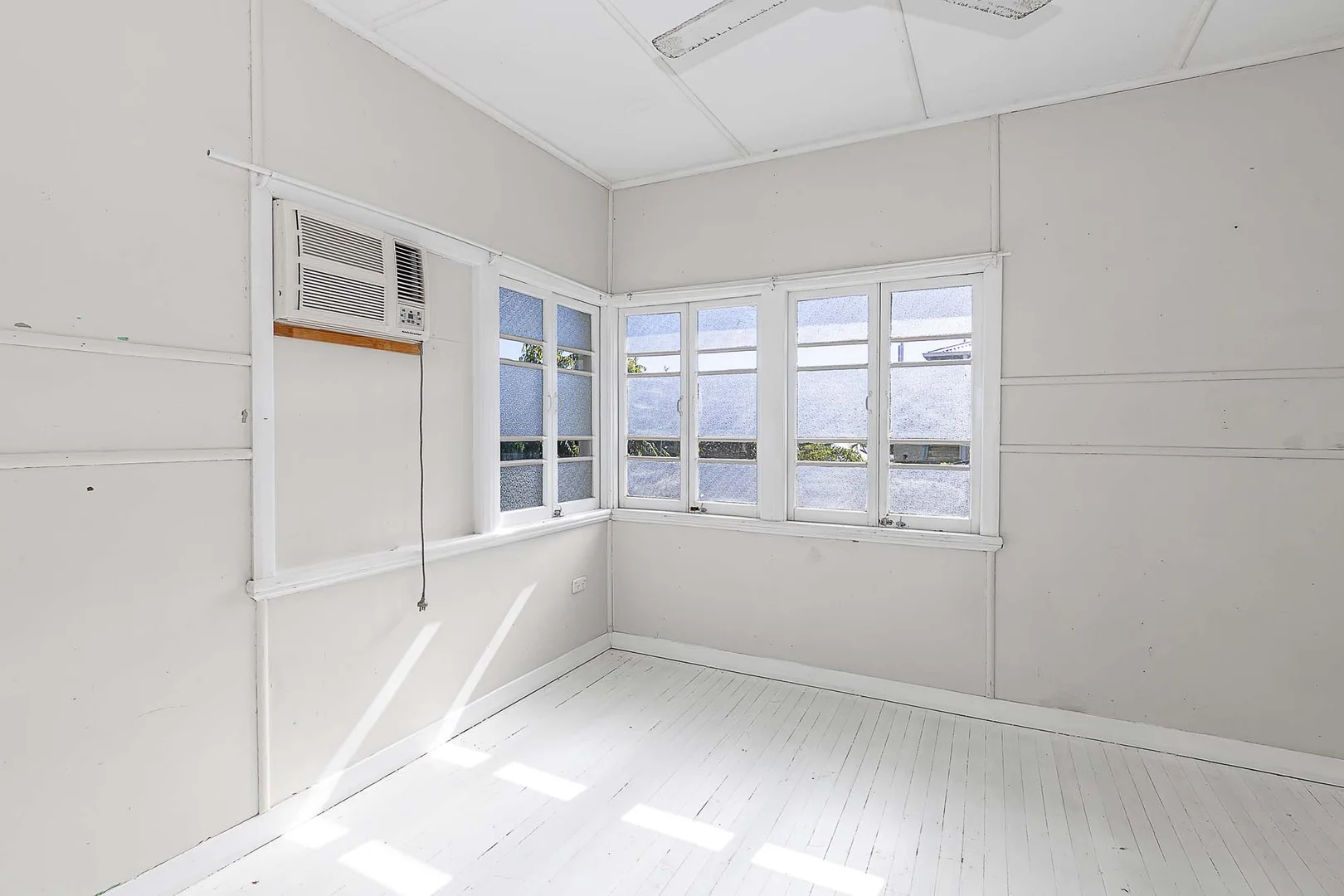 Additional image 5 of 54 Landsborough Street, North Ward QLD 4810