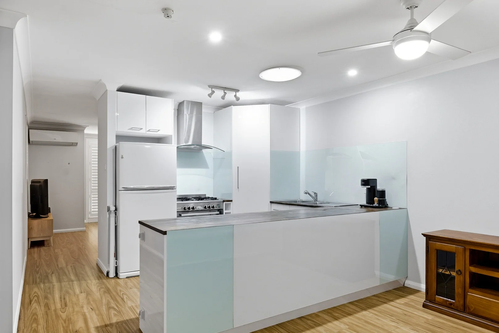 Additional image 4 of 2/289 Copperfield Drive, Rosemeadow NSW 2560