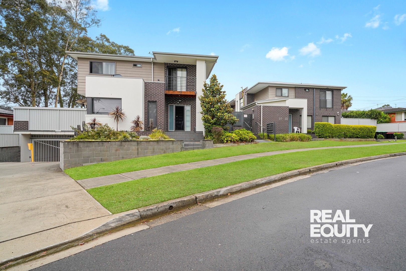 2 bedrooms Townhouse in 10/20-22 Balanada Avenue CHIPPING NORTON NSW, 2170