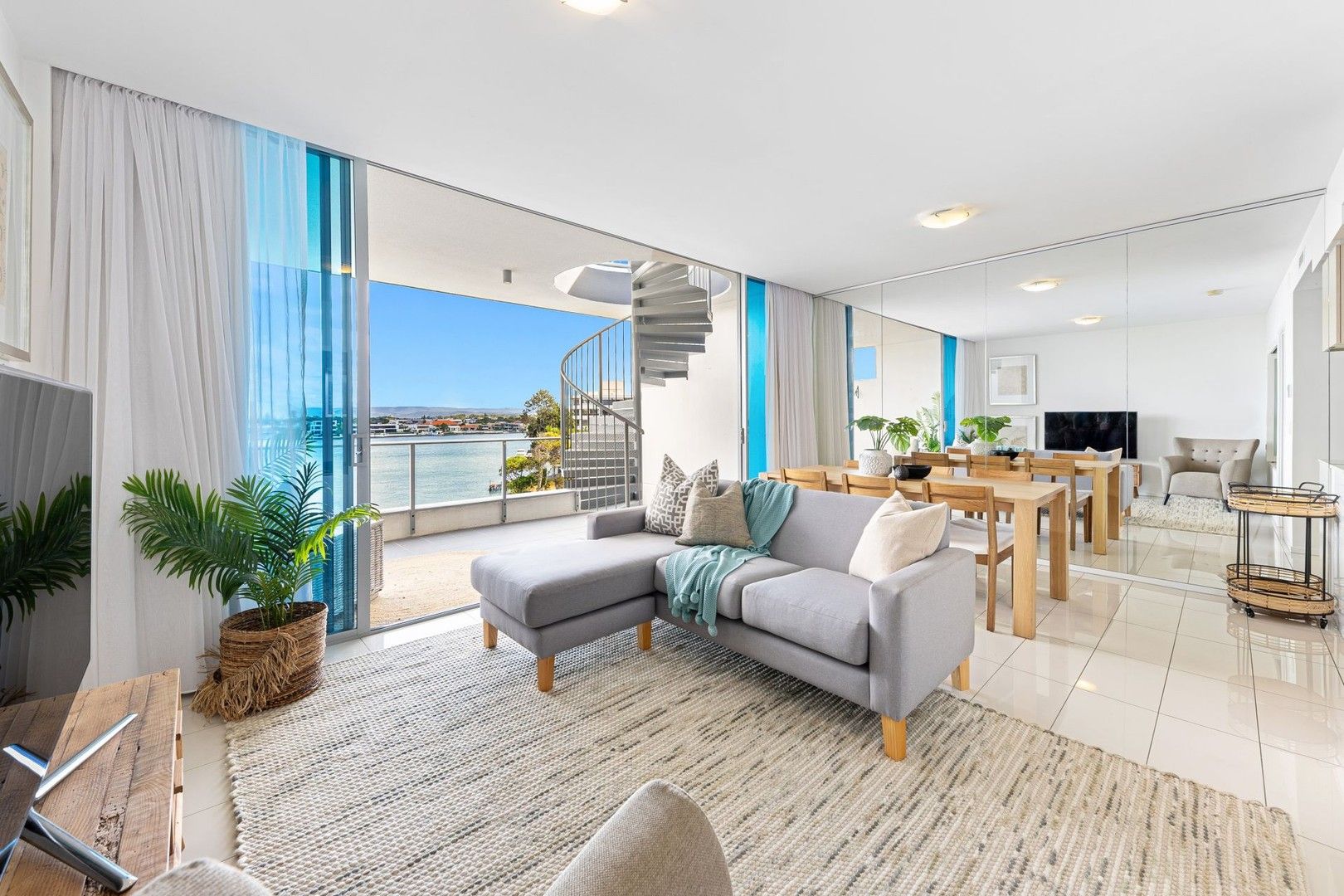 404/30 Paradise Island, Surfers Paradise QLD 4217, Image 2