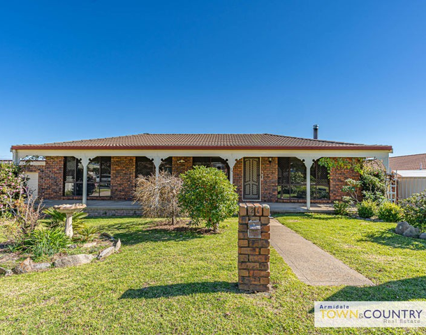 24 Macdonald Drive, Armidale NSW 2350