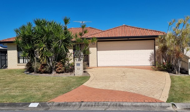 36 Clovelly Place, Sandstone Point QLD 4511