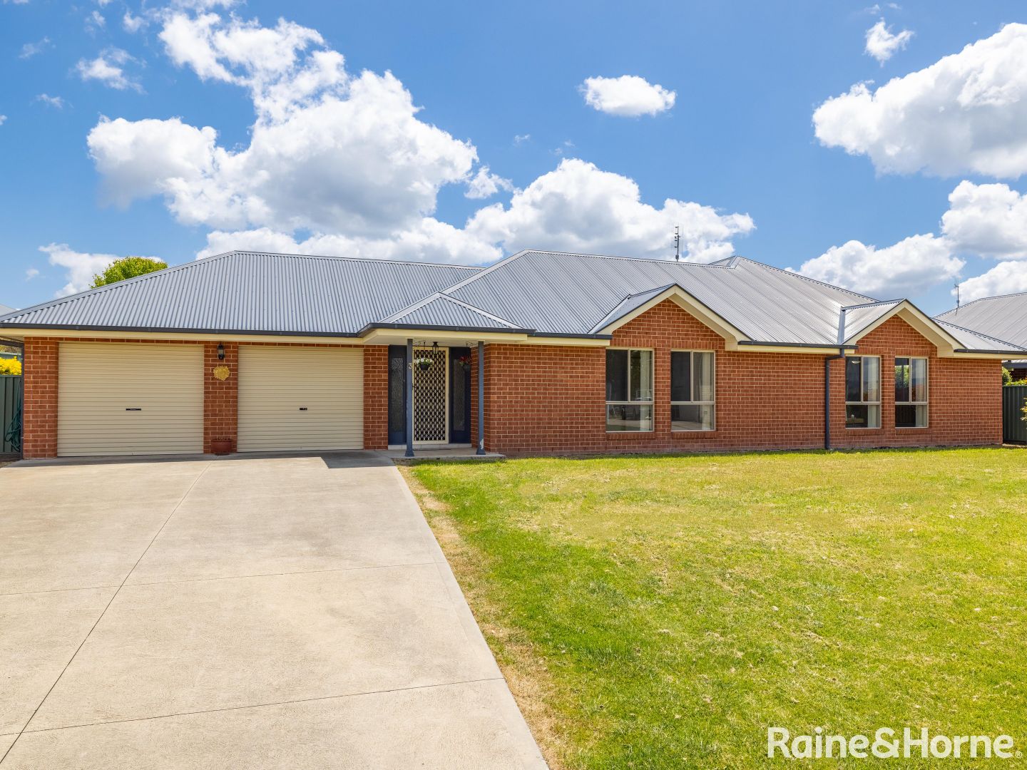 3 Phillip Street, Llanarth NSW 2795