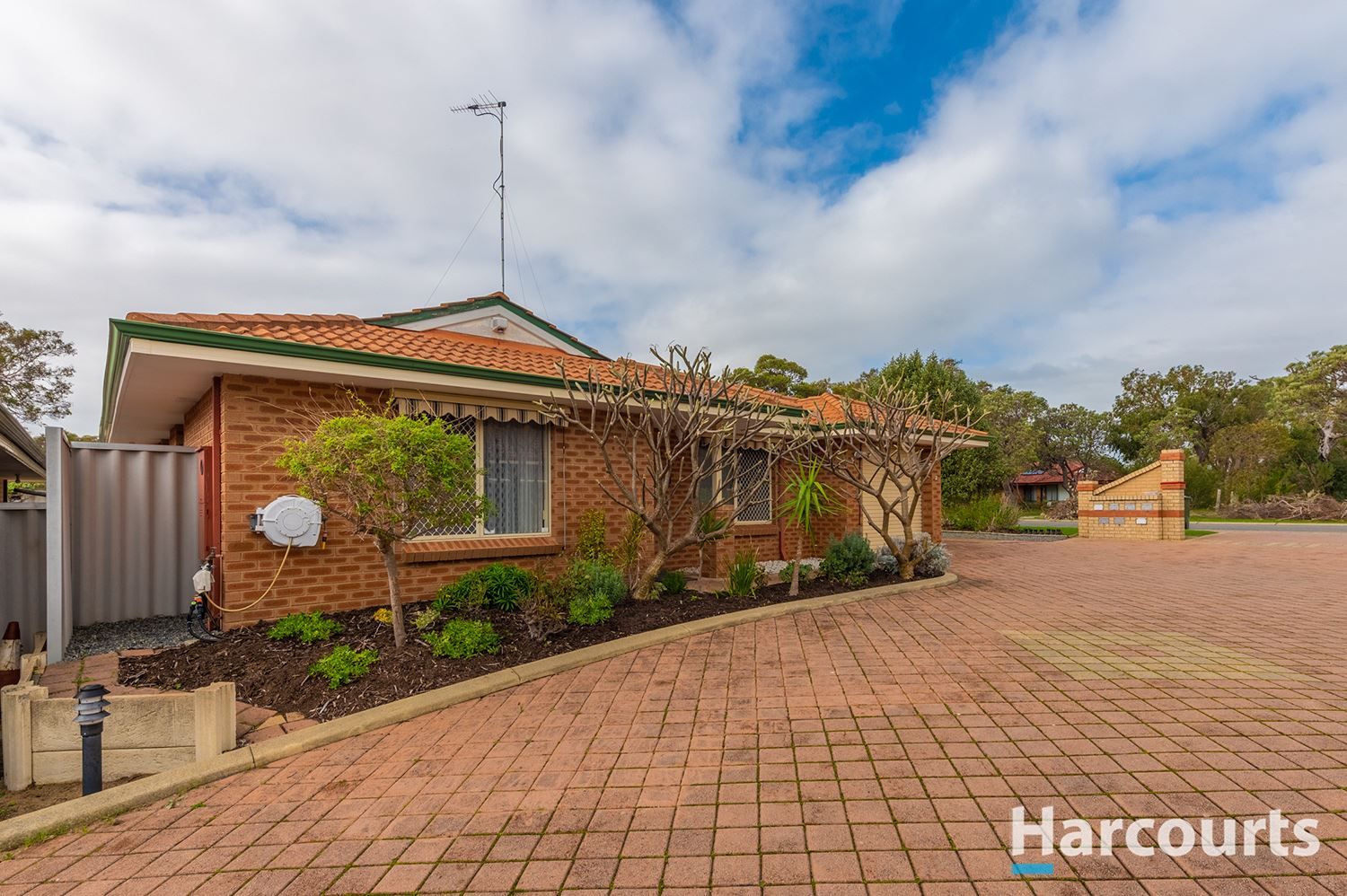 2/18 Wattleglen Avenue, Erskine WA 6210, Image 2