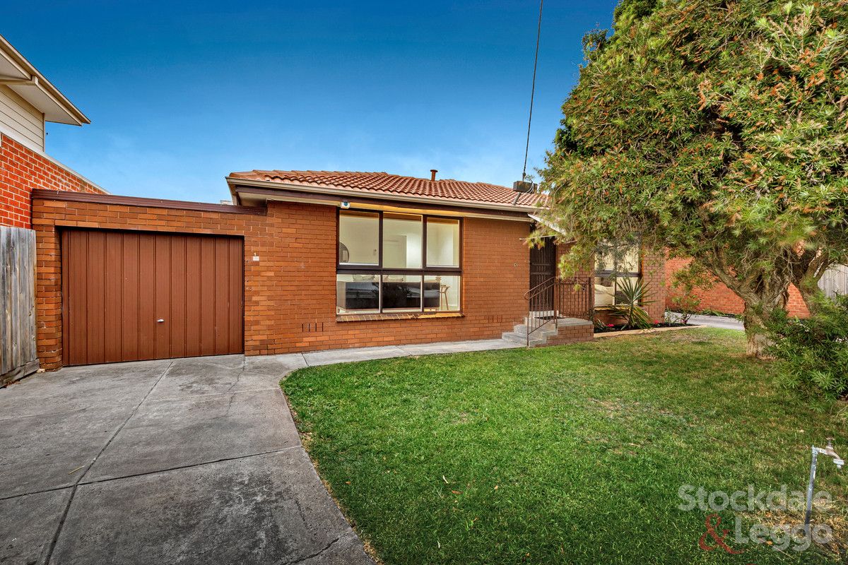2 bedrooms Apartment / Unit / Flat in 1/16 Gladstone Parade GLENROY VIC, 3046