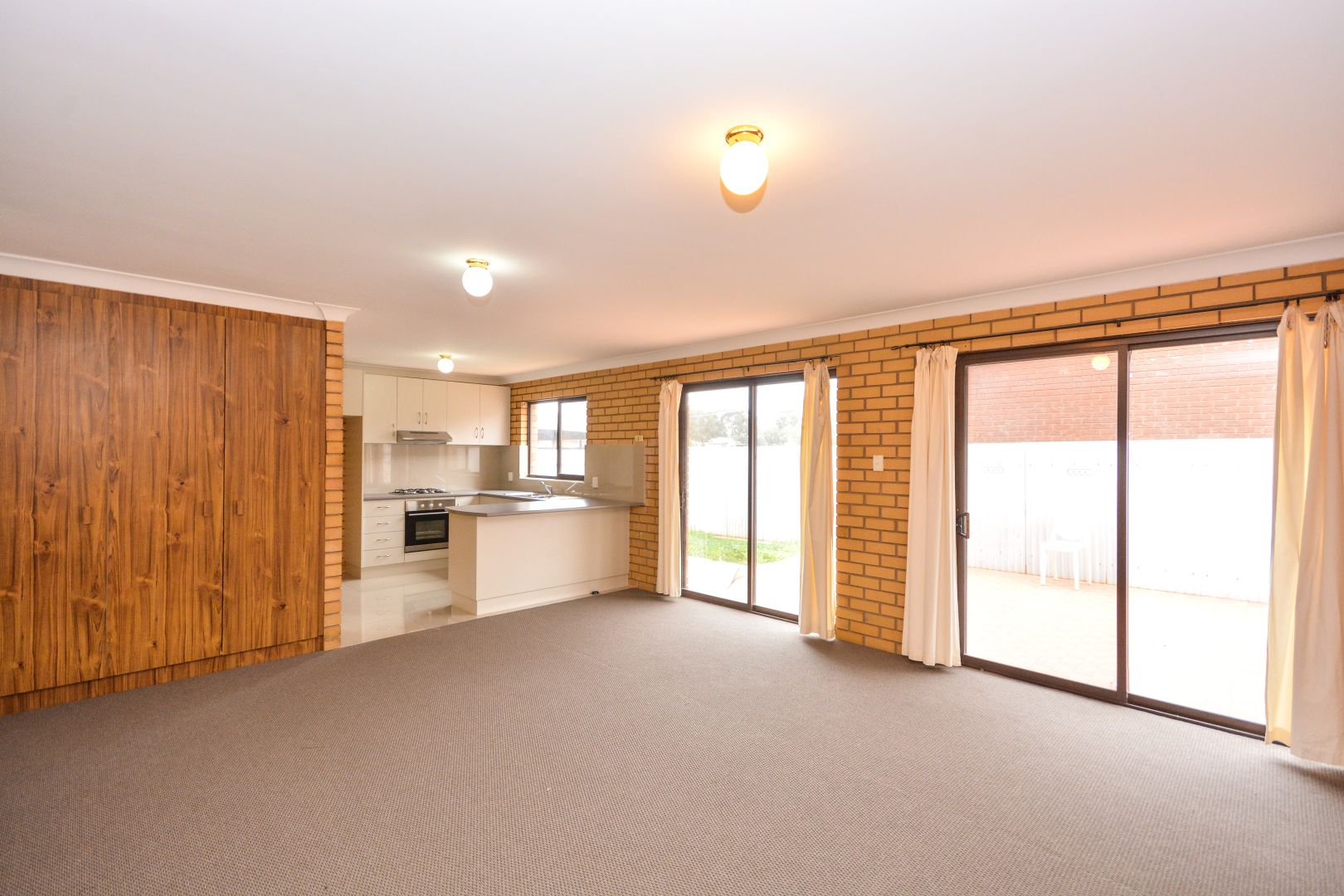 3/19 Couch Rd, Griffith NSW 2680, Image 2