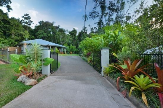 77 Leonard Street, Kewarra Beach QLD 4879, Image 2