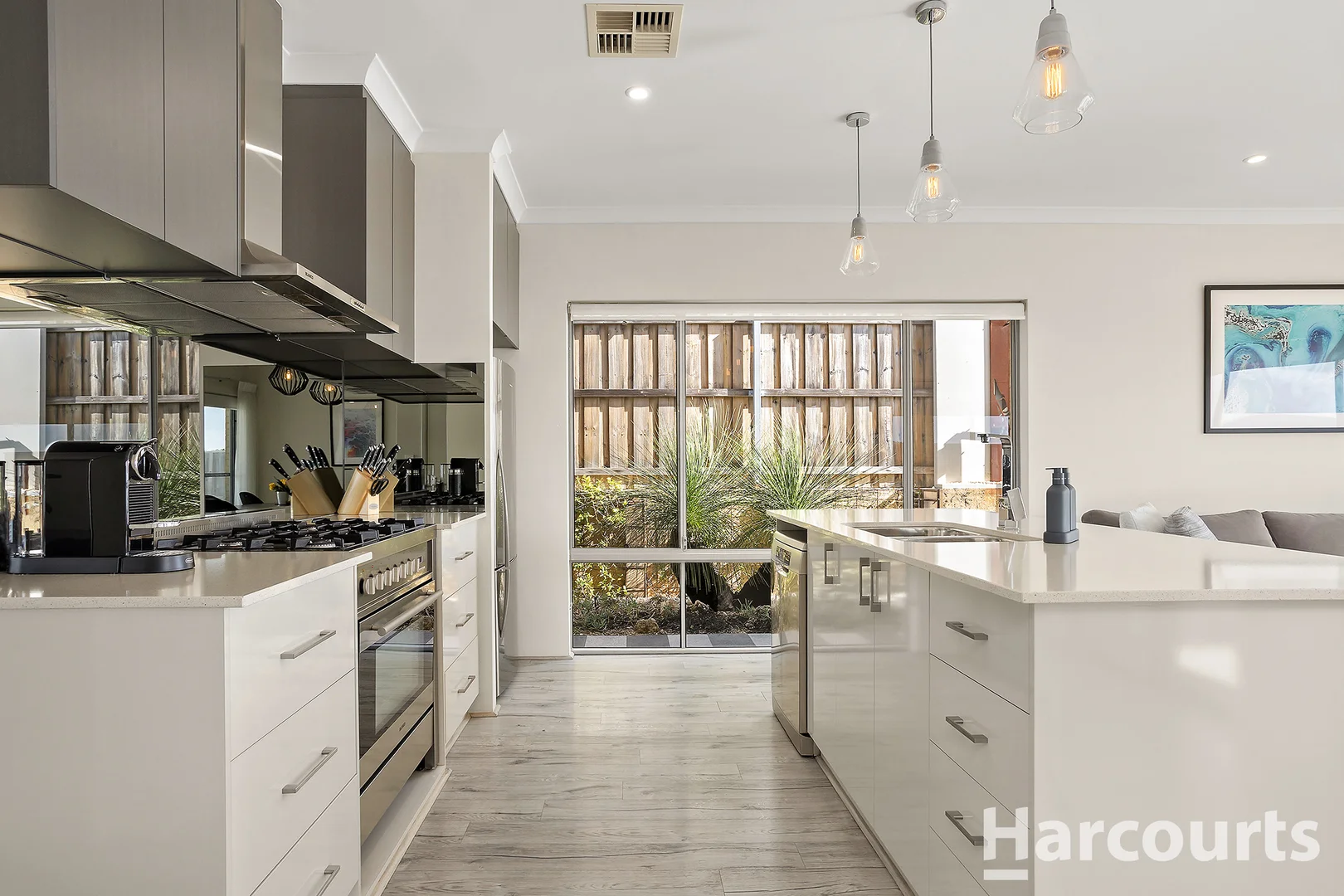 Additional image 9 of 8 Serrata Way, Halls Head WA 6210