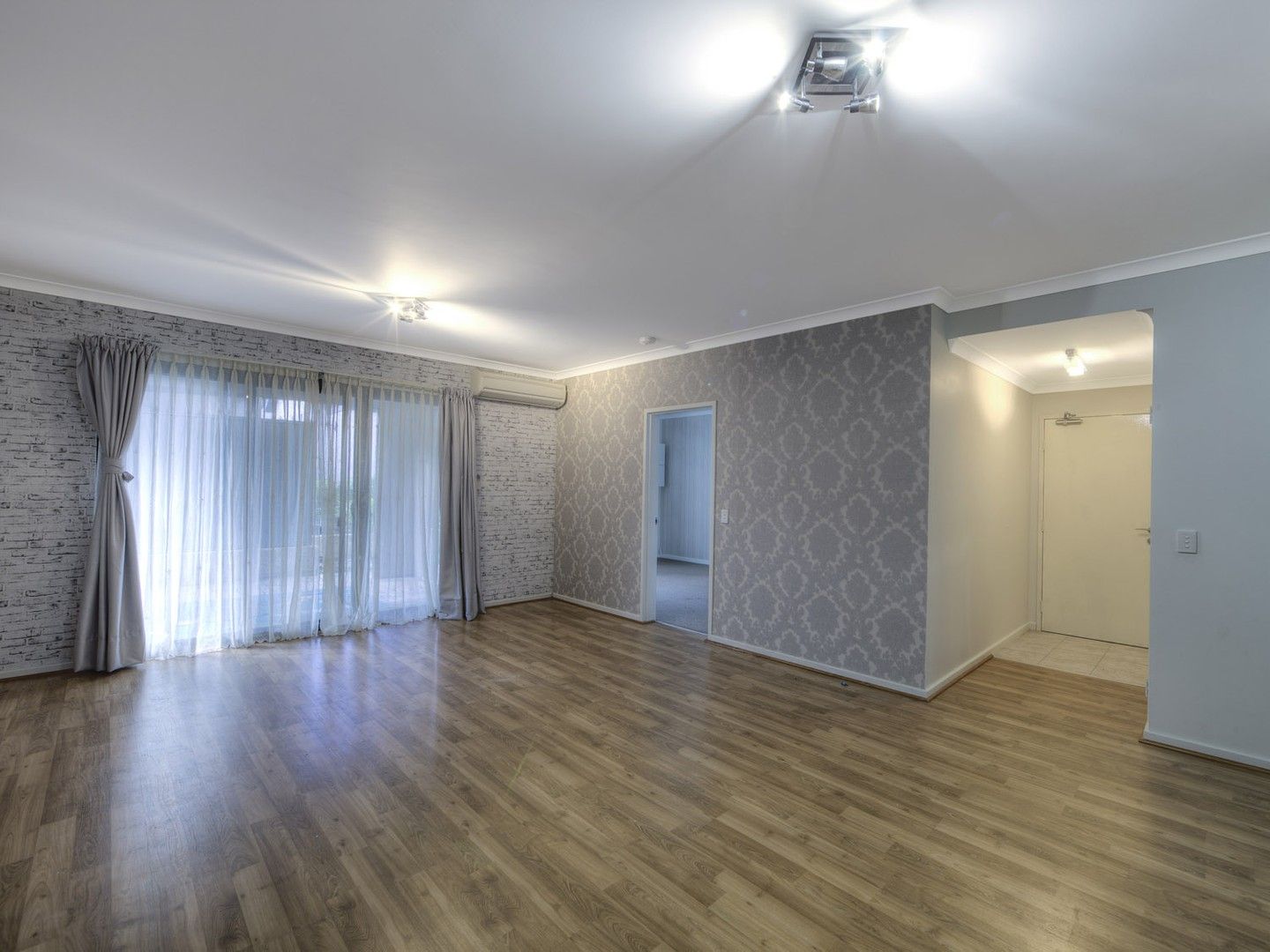 2 bedrooms House in 42/3 Sunlander Drive CURRAMBINE WA, 6028