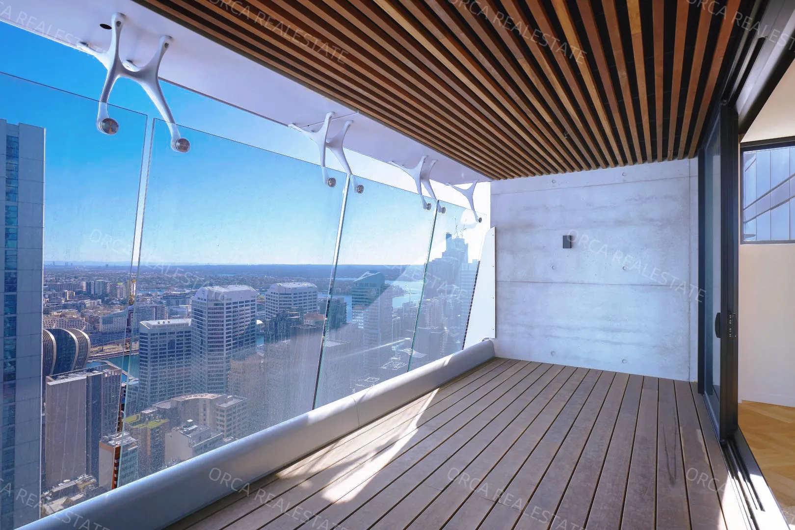 New Listing Spacious Urban Apartment with Amazing View, Sydney