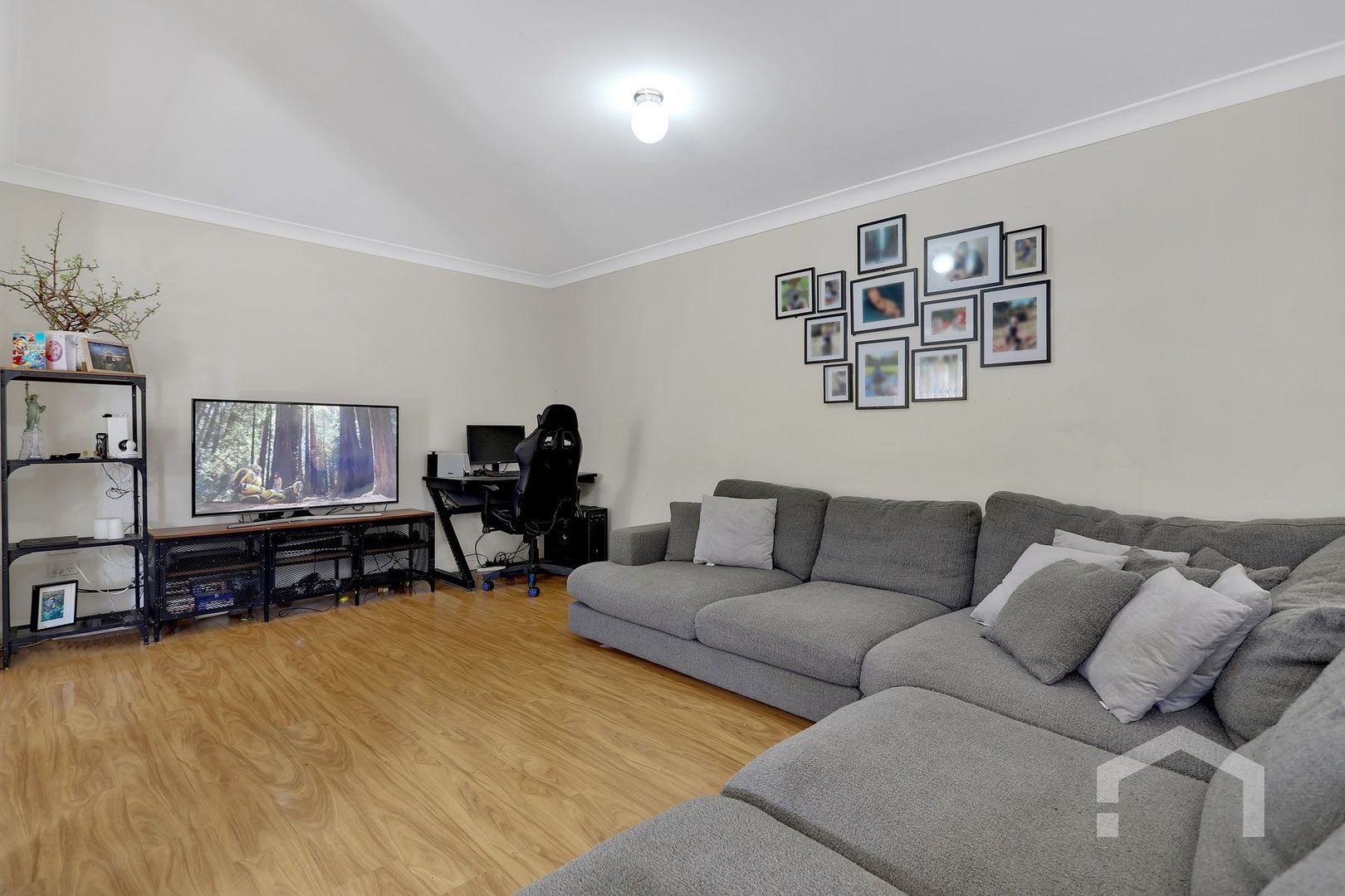 45 & 45a Lucena Crescent, Lethbridge Park NSW 2770, Image 1