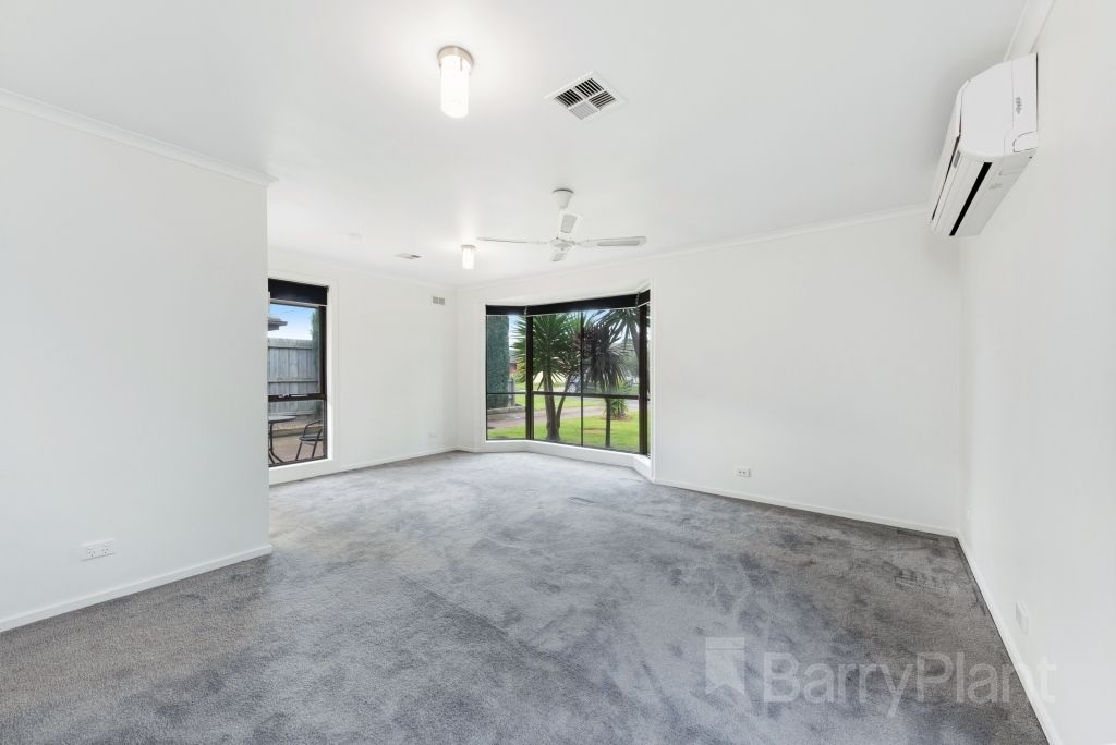 72 Ailsa Street South, Altona Meadows VIC 3028, Image 2