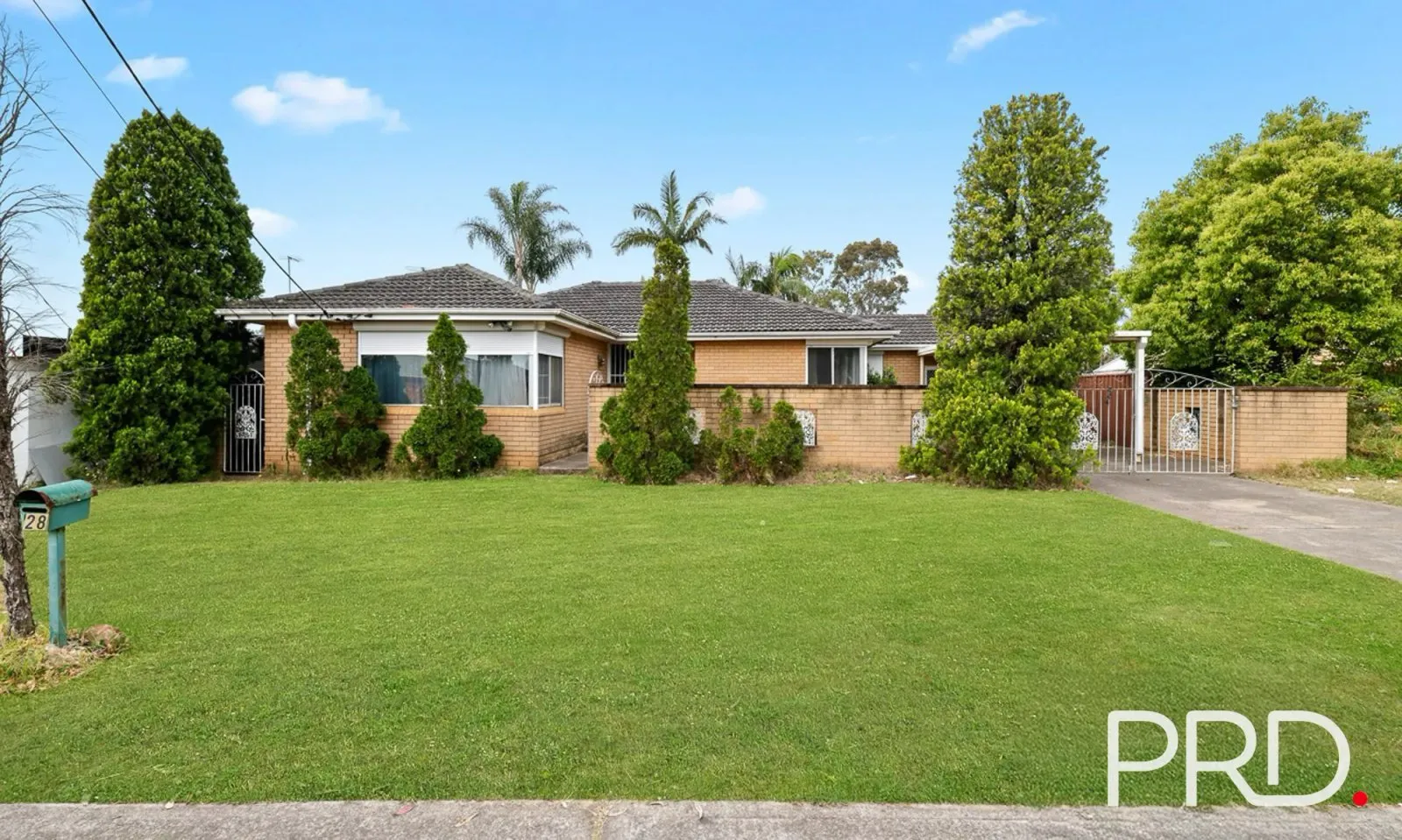 Comfortable 4 Bedroom Home with Spacious Yard, Chipping Norton