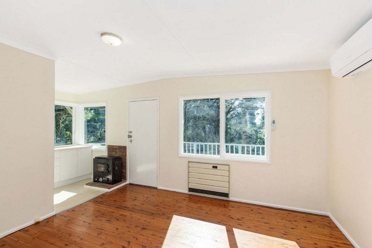 90 Valley Road, Hazelbrook NSW 2779 House For Rent Domain