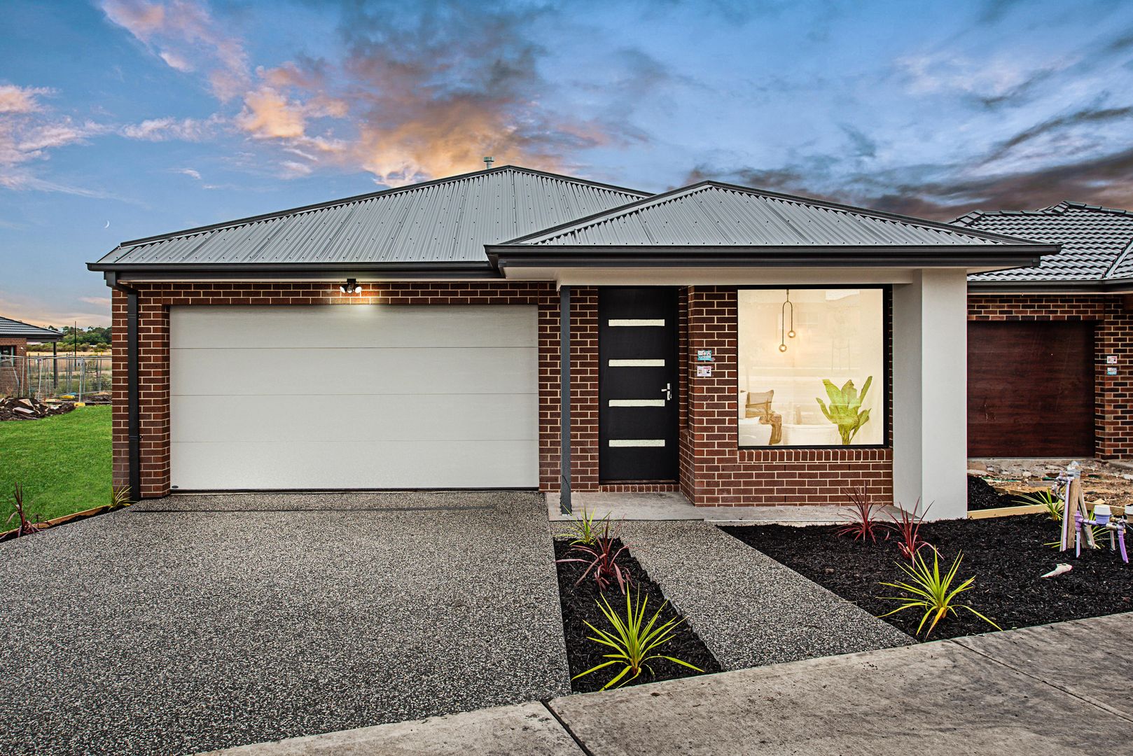 4 bedrooms House in 26 Sallybank Crescent WOLLERT VIC, 3750