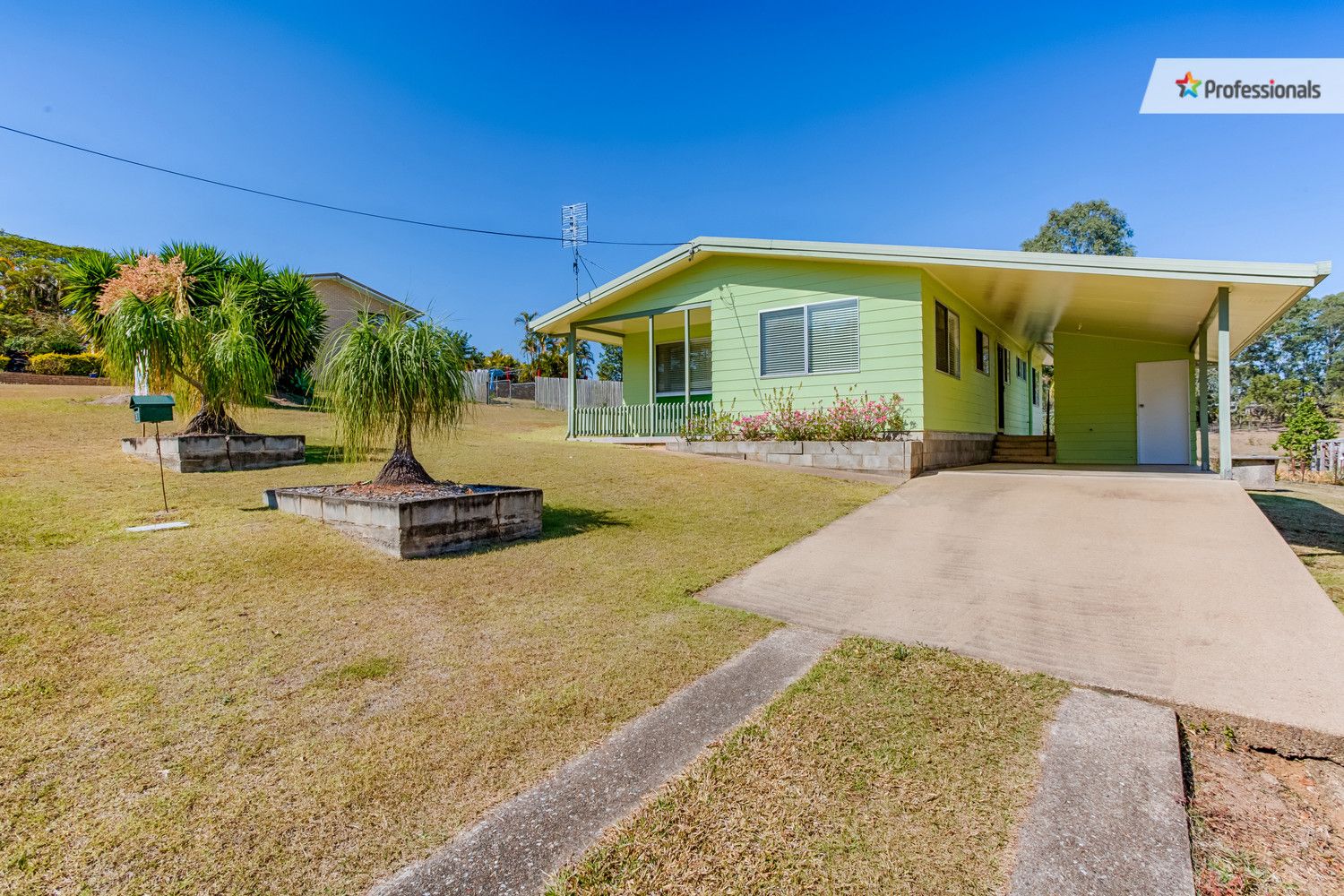 2 Dalee Street, Jones Hill QLD 4570, Image 1