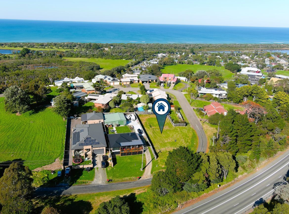 15 Bung Yarnda Court, Lakes Entrance VIC 3909, Image 0