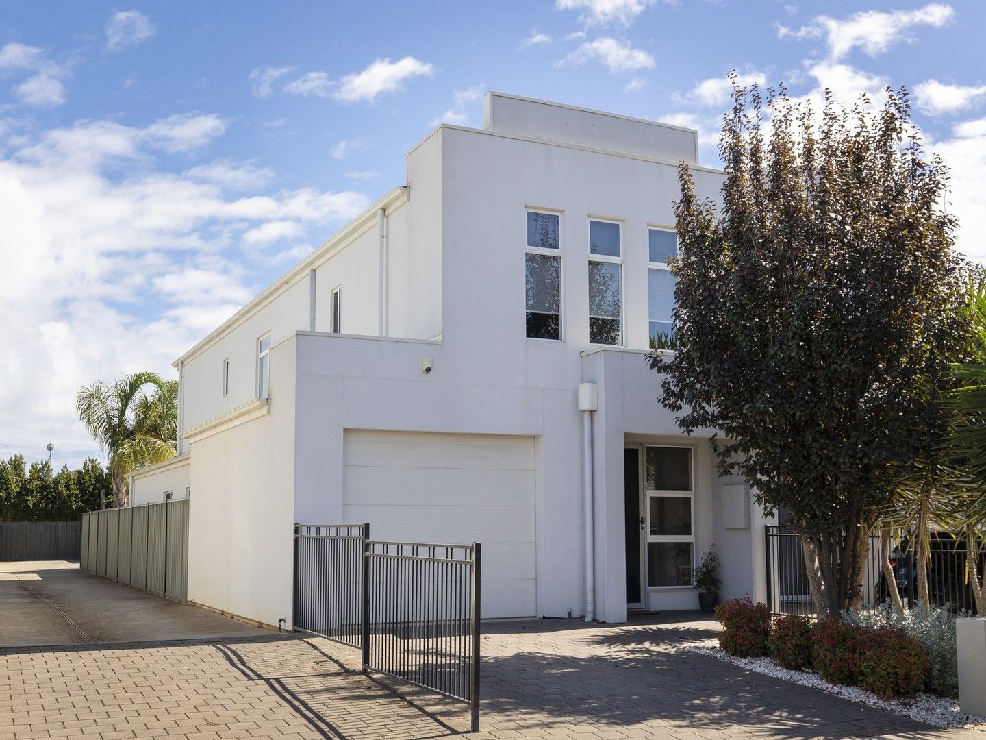 3 bedrooms Townhouse in 19 Hammond Road FINDON SA, 5023