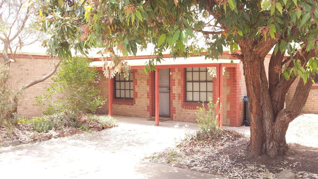 2 bedrooms Apartment / Unit / Flat in 4/7 Chapman Crescent MOUNT BARKER SA, 5251