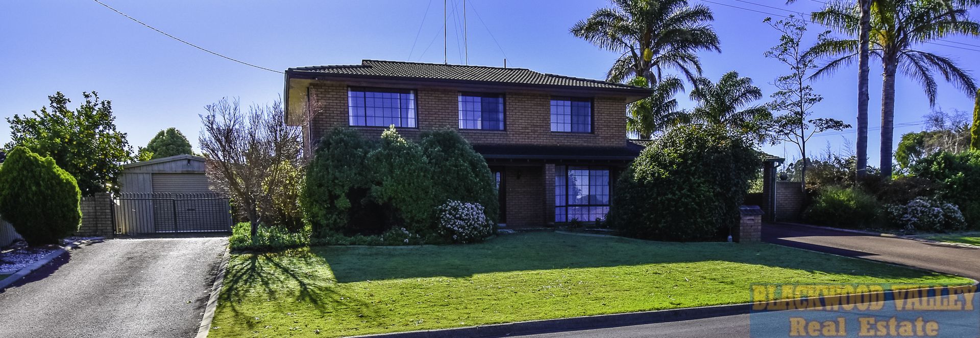 5 bedrooms House in 2 Swan Street MANJIMUP WA, 6258