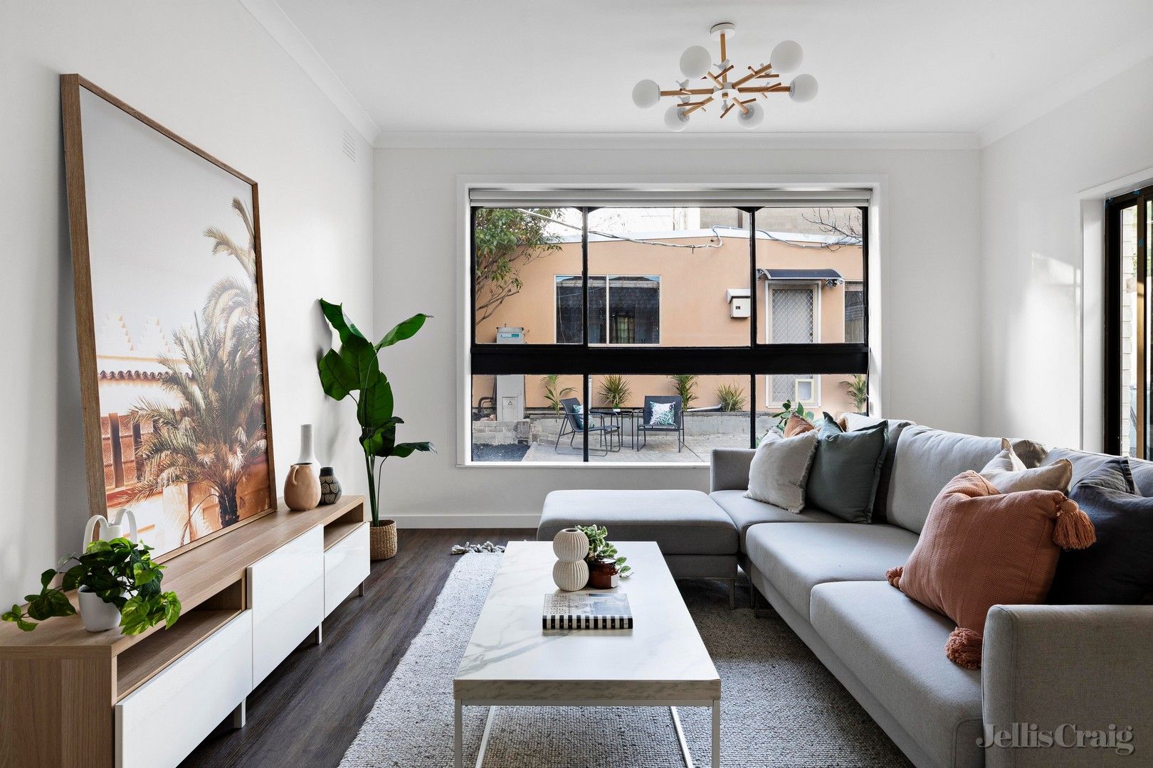 5 bedrooms House in 399 Brunswick Road BRUNSWICK VIC, 3056