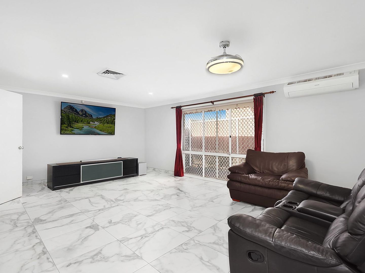 5 Popple Close, Casula NSW 2170, Image 2