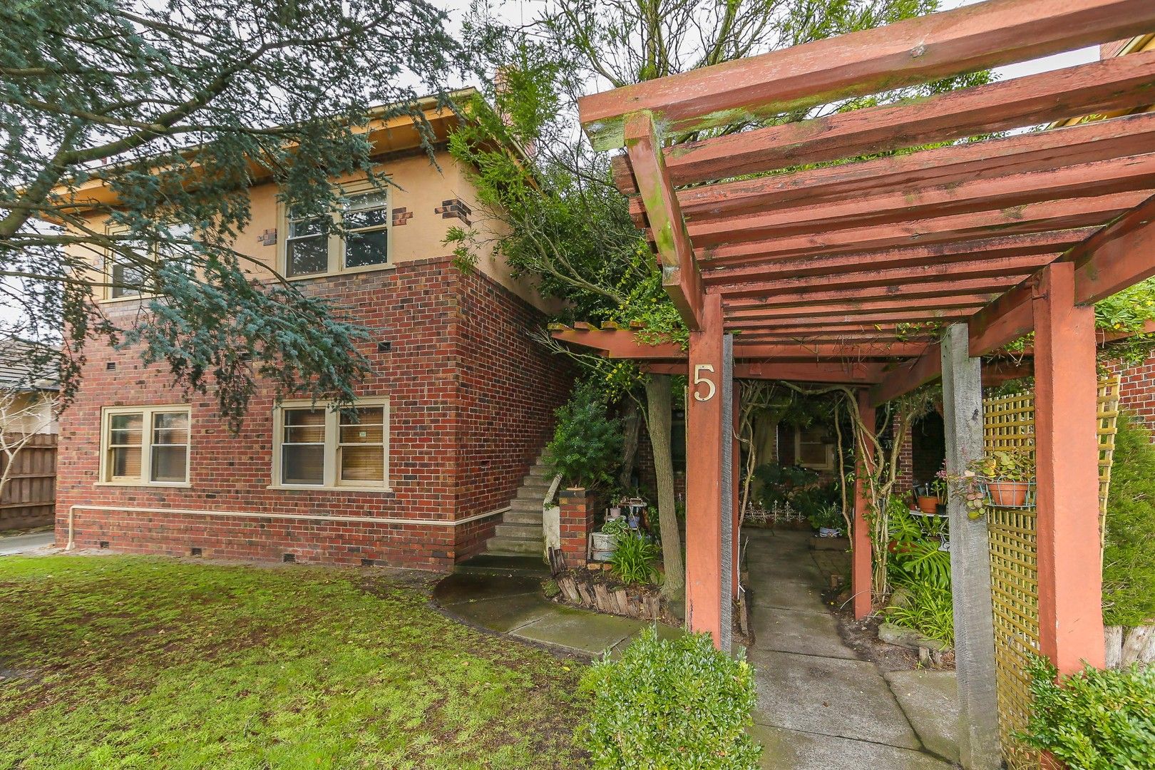 2 bedrooms Apartment / Unit / Flat in 5/5 Beverley Street GLEN HUNTLY VIC, 3163