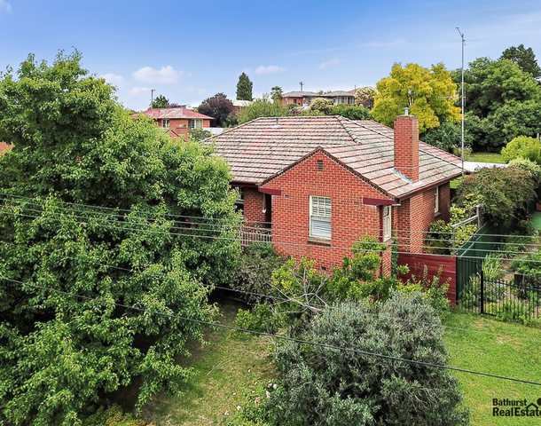 3 Veness Street, West Bathurst NSW 2795