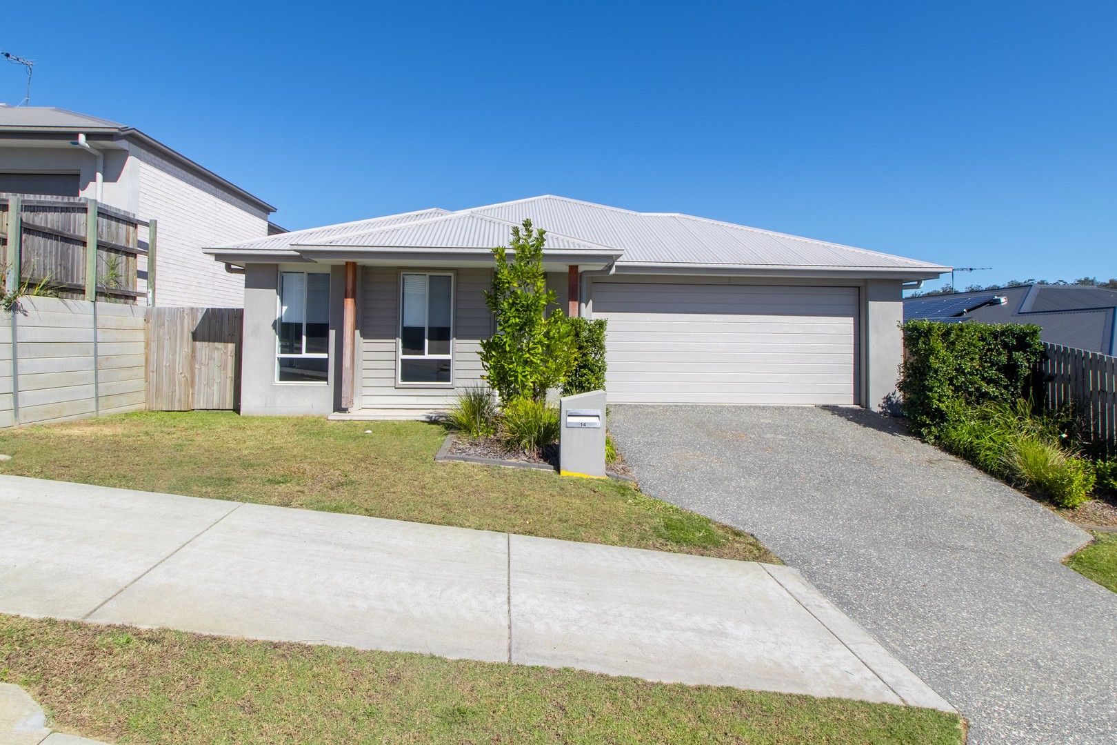 4 bedrooms House in 14 Stellar Street SPRING MOUNTAIN QLD, 4300