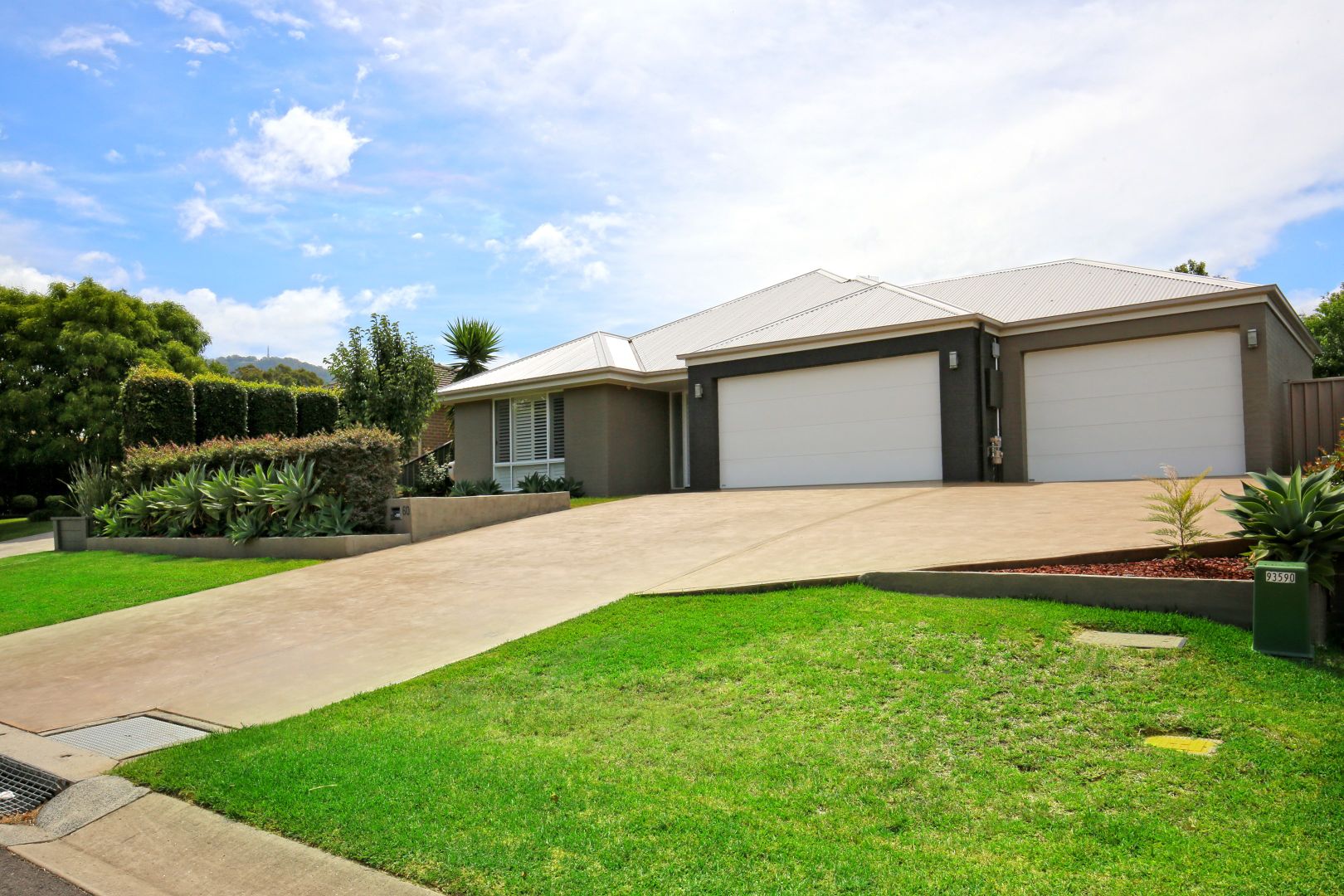 60 Emerald Drive, Meroo Meadow Property History & Address Research