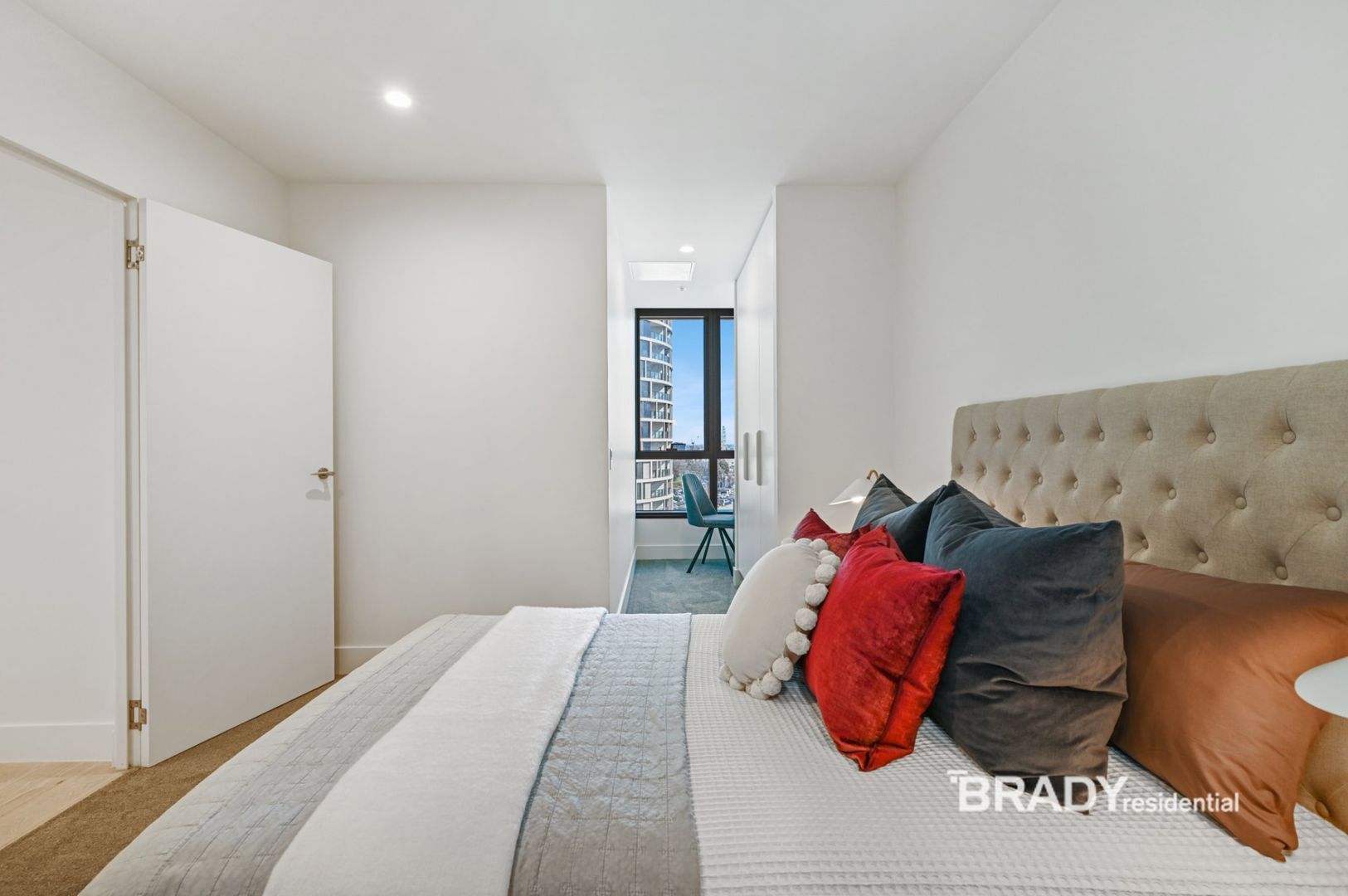 1105/500 Elizabeth Street, Melbourne VIC 3000, Image 2