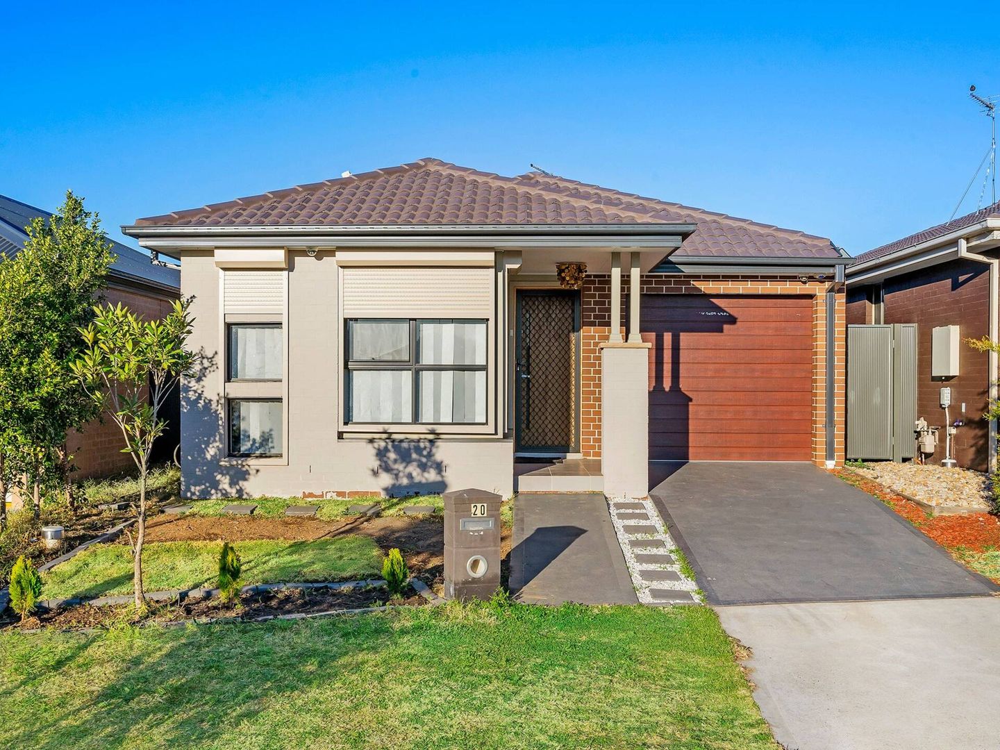 20 Mortlock Avenue Ropes Crossing Nsw 2760 House For Rent 510 525 Domain