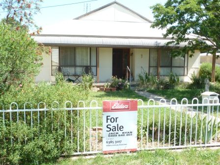 62 South Street, Boorowa NSW 2586