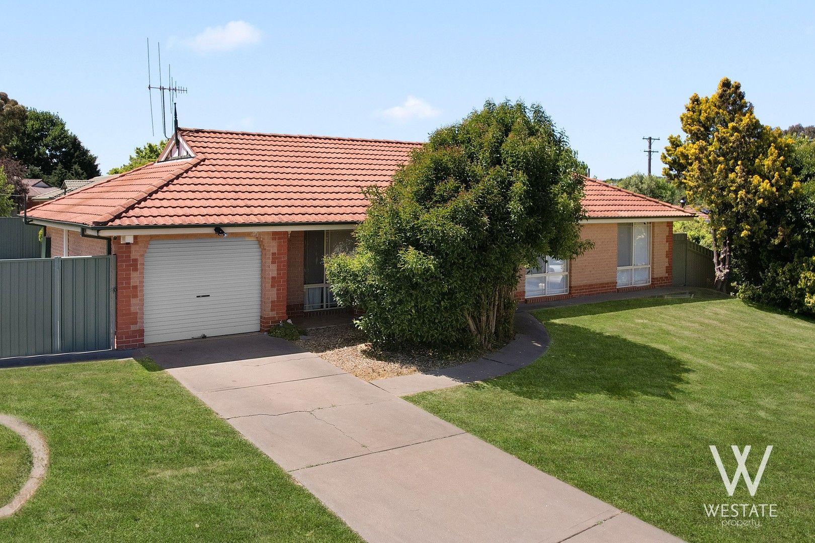 3 bedrooms House in 3 Warrawee Close EGLINTON NSW, 2795
