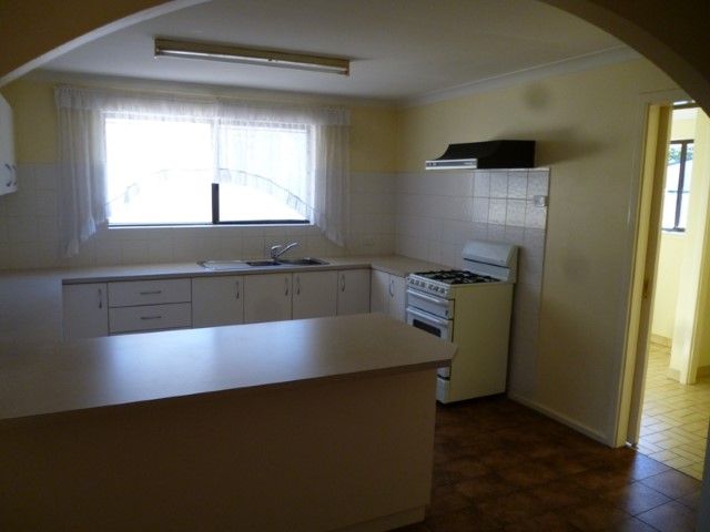 3 bedrooms House in 35 Travers Drive AUSTRALIND WA, 6233