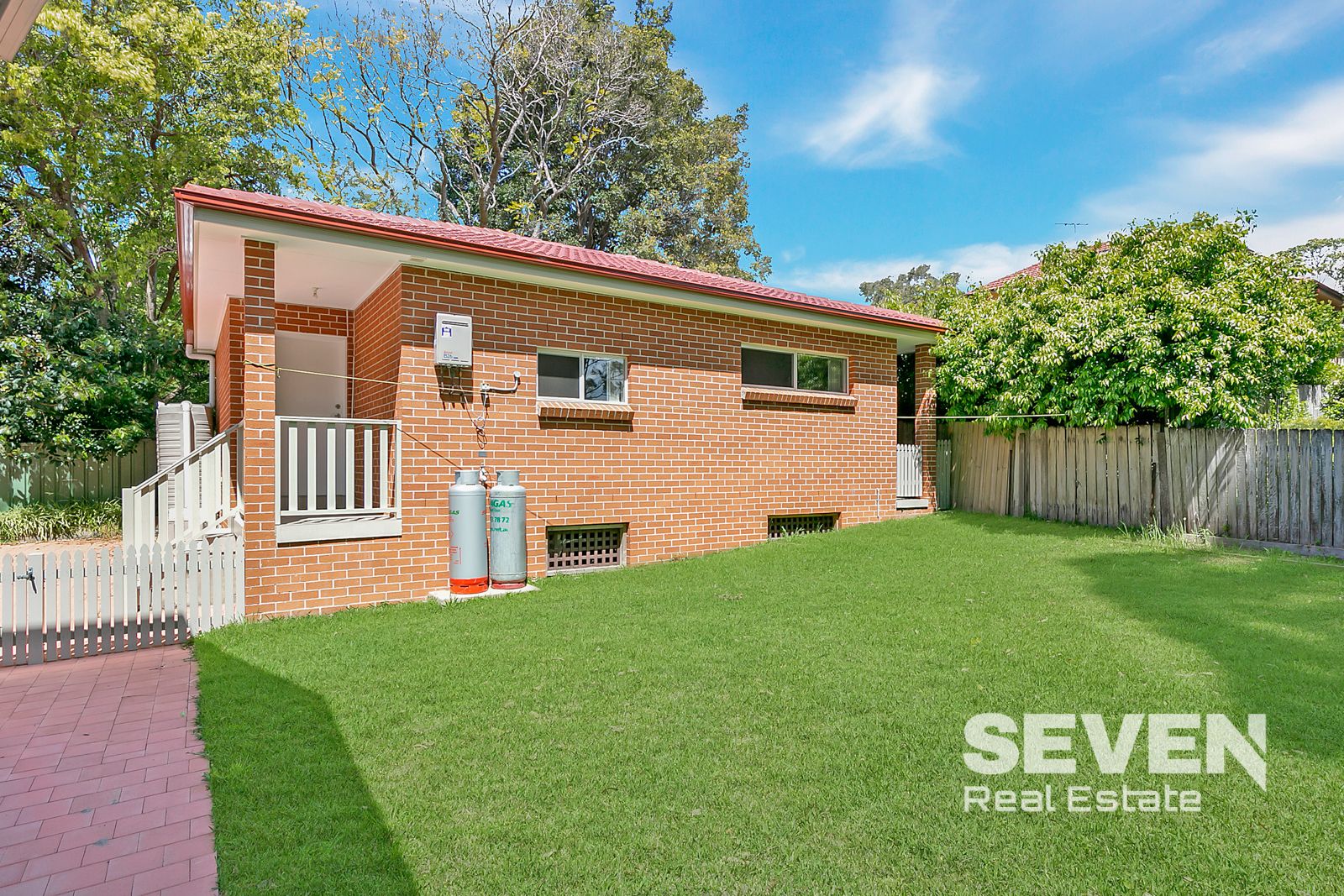 2 bedrooms House in 22A Auld Avenue EASTWOOD NSW, 2122
